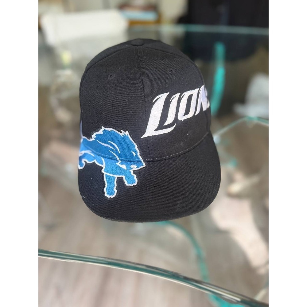 Detroit Lions Reebok 210 Fitted Flexfit Hat Black NFL Cap Size 7 1/4-7 5/8